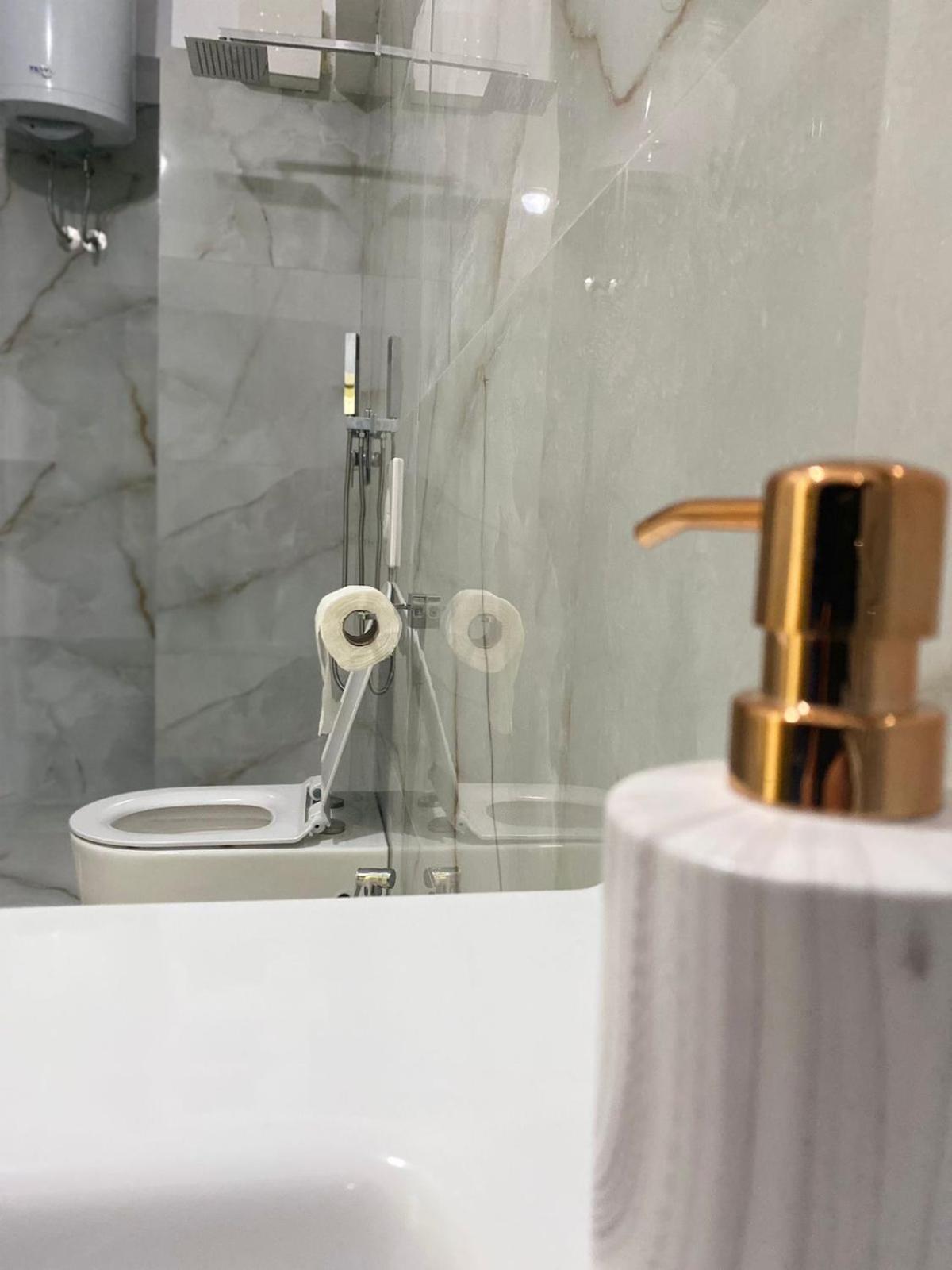 Nicole Apartments Rental Дуррес Экстерьер фото